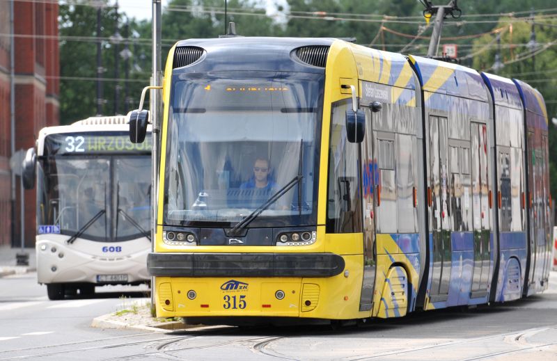 Autobus i tramwaj